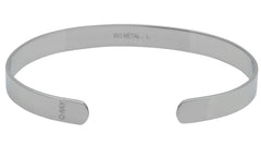 QRAY Lite Steel Golf Bracelet on wrist, highlighting comfortable fit for daily wear.