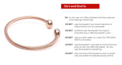 QRAY Rose Gold Deluxe bracelet on a golfer, emphasizing focus during play.
