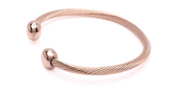 QRAY Rose Gold Deluxe bracelet clasp detail emphasizing secure, gentle removal.