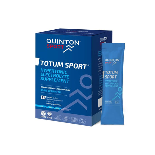 Quicksilver Totum Sport drinkable sachet being poured for hydration on the go.
