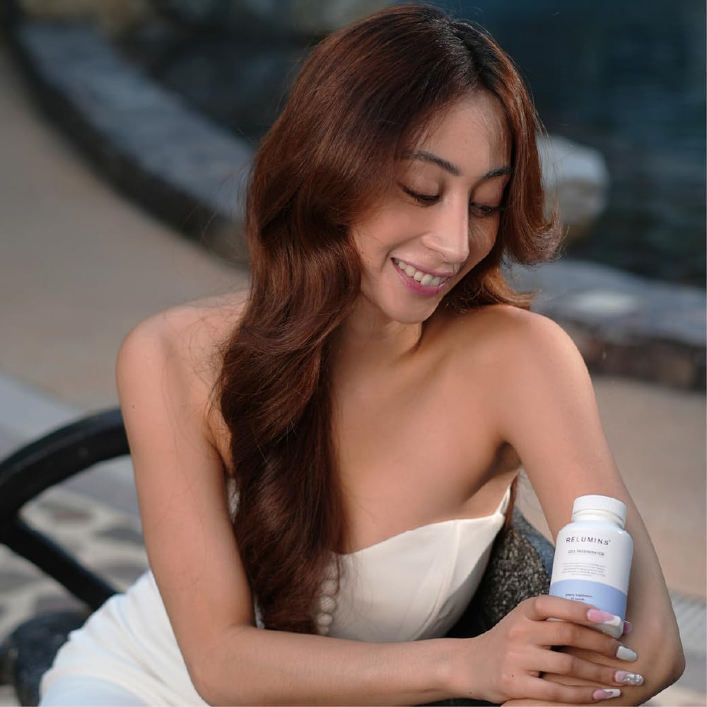 Ingredient blend image shows nicotinamide riboside and polyphenols for vitality.