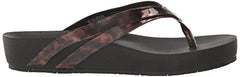 REVITALIGN Sandy Seas lightweight midsole absorbs shock to reduce fatigue on longer walks.