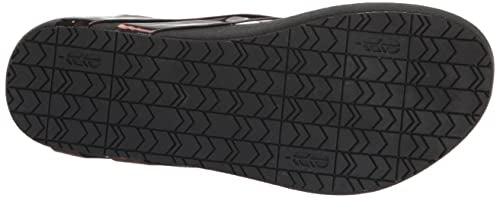 REVITALIGN Sandy Seas quick-dry materials keep feet comfortable after splashes and swims.