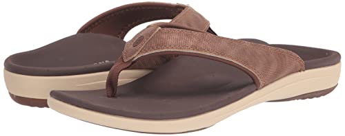 REVITALIGN Yumi bronze sandal complements summer outfits beautifully.