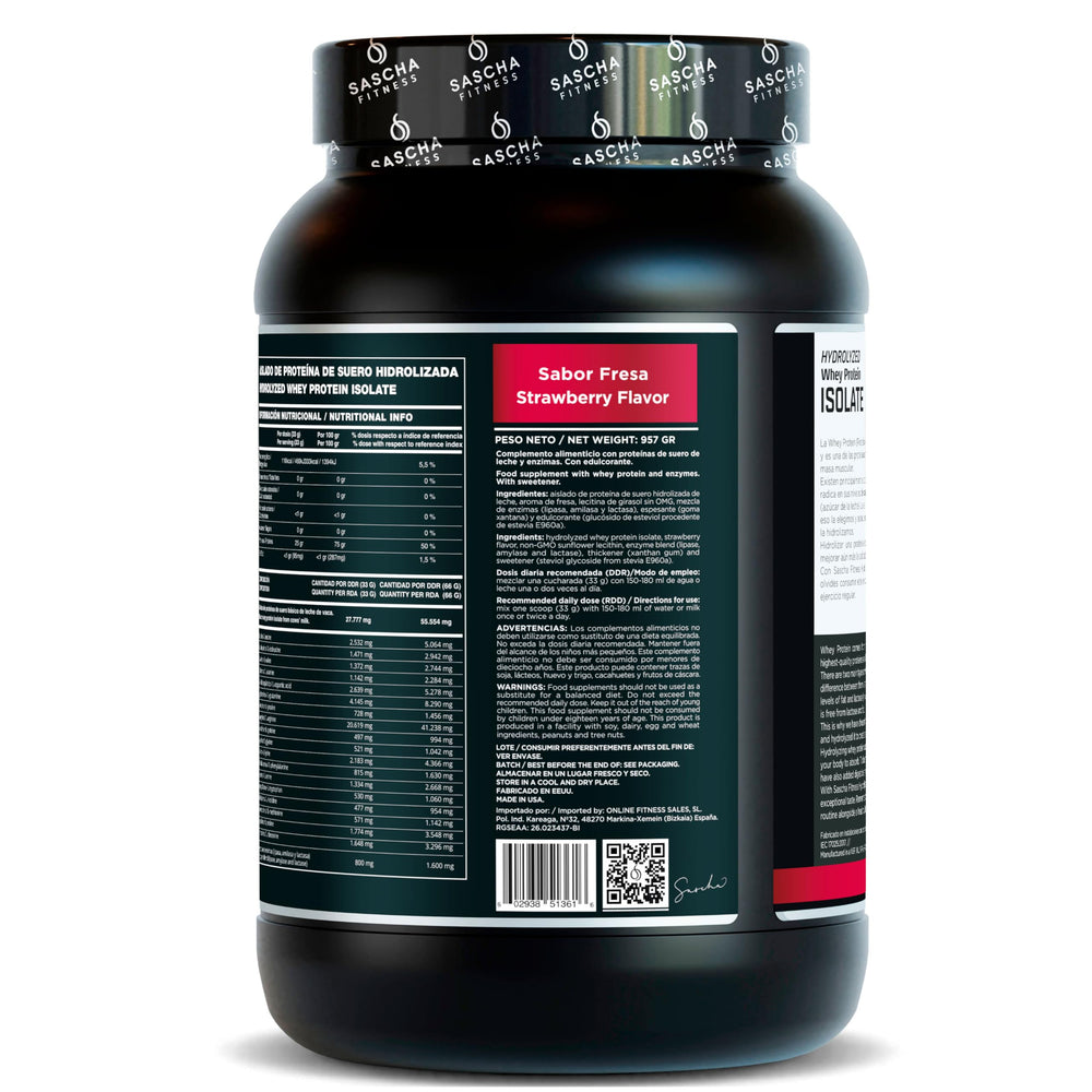 Sascha Fitness hydrolyzed whey isolate scoop beside blender for daily protein
