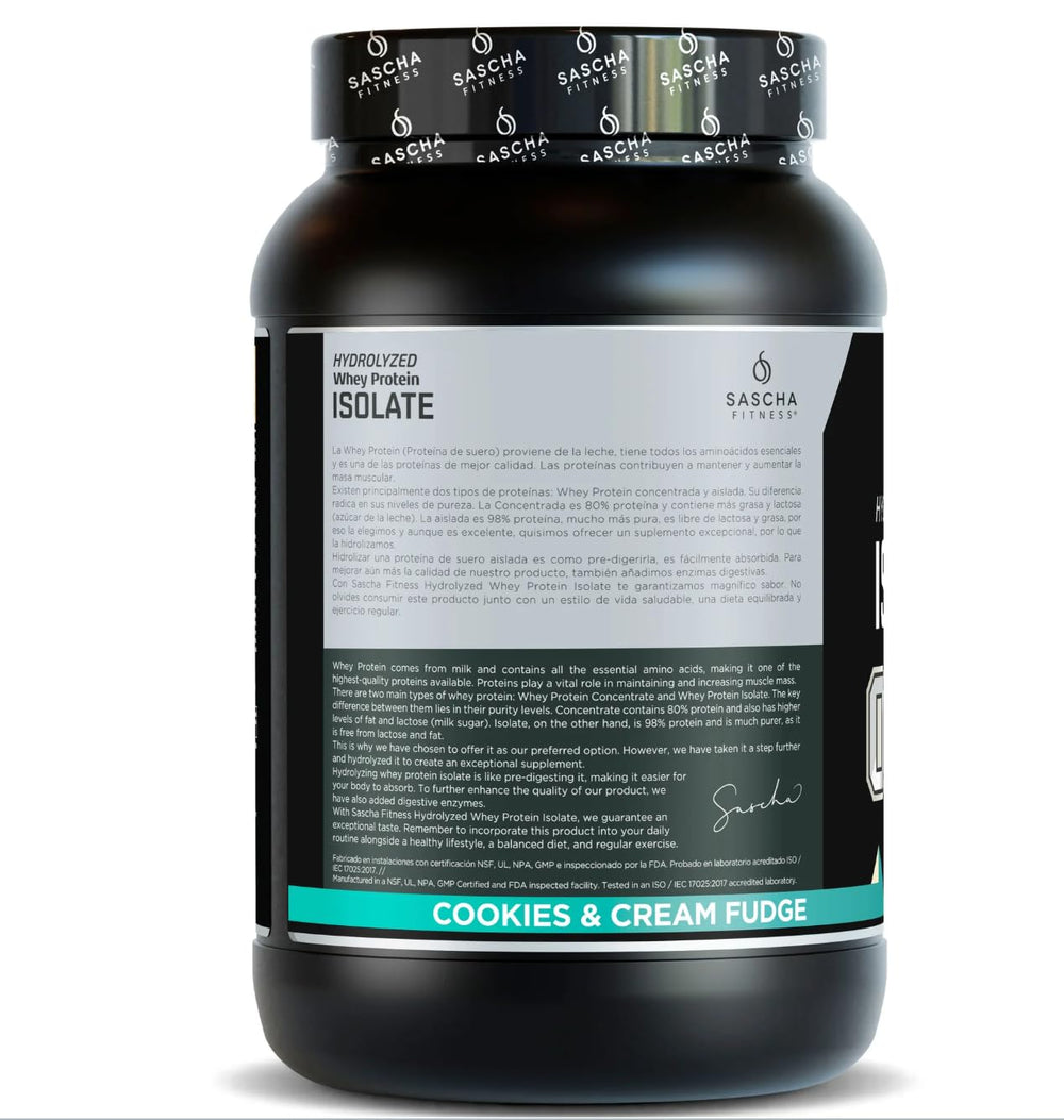 SASCHA FITNESS protein shake in glass with Cookies & Cream flavor for post-workout recovery