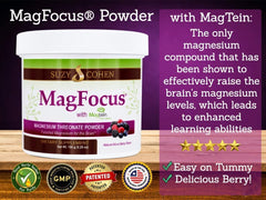 Script Essentials MagFocus powder scoop showing mixed berry flavor.