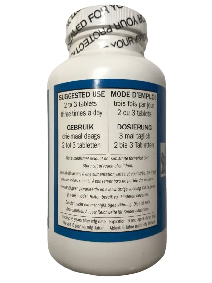 Seven Forests Morus Fruit Tablets closeup reveals convenient nourishment.