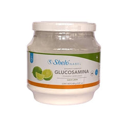 Sheló NABEL key lime powder dissolving in water for a refreshing drink