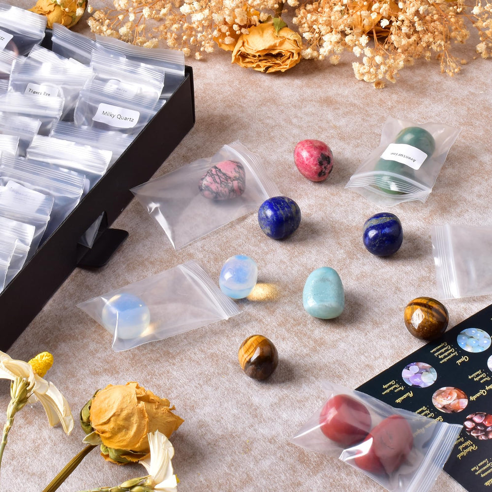 SigMntun clear quartz translucent stone enhances clarity in meditation and decor.