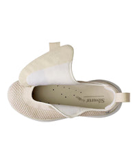 Silvert's lightweight cushioned sole absorbs impact for daily walking.