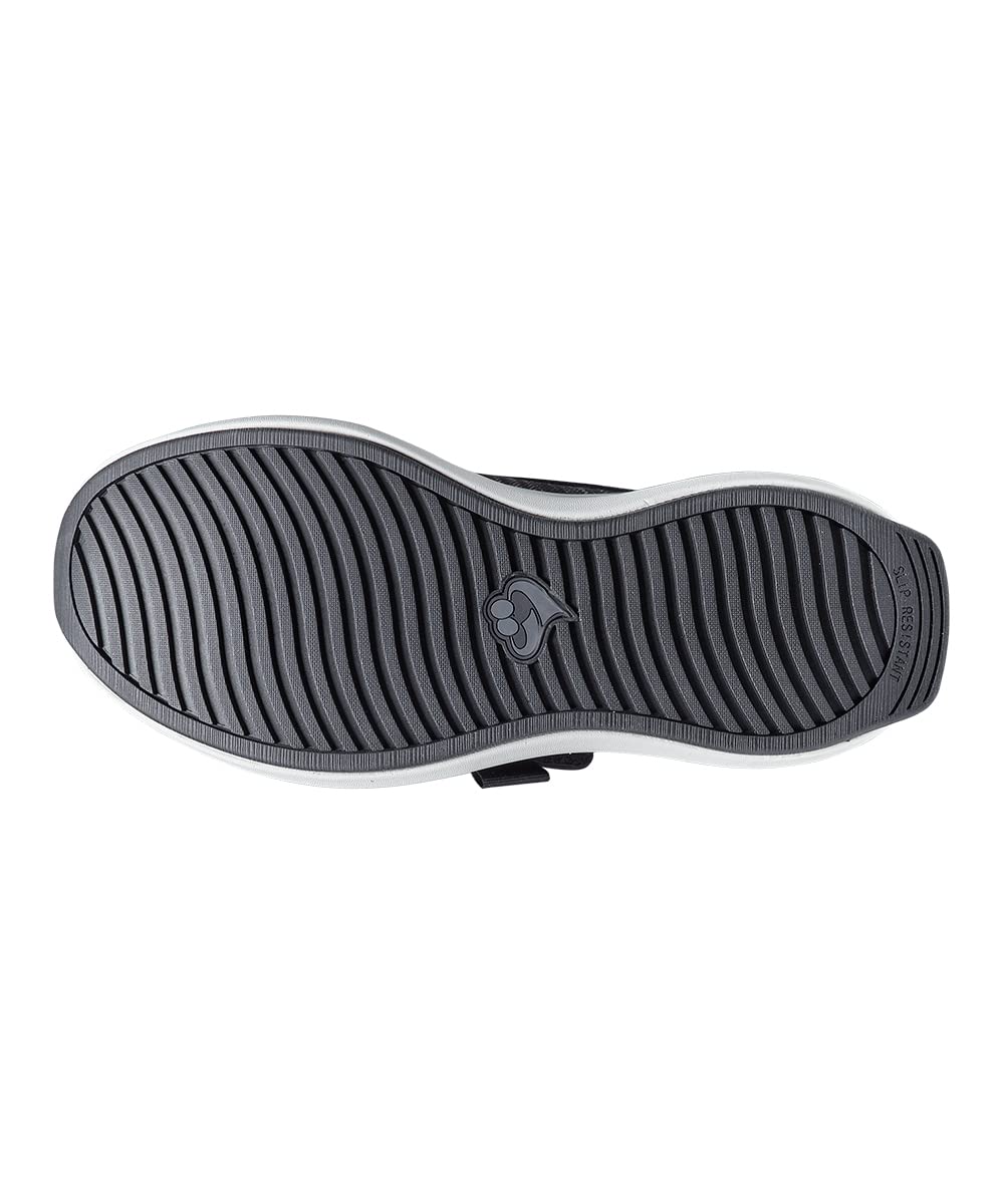 Silvert's Lightweight cushioned sole cushions each step for daily indoor and outdoor walking.