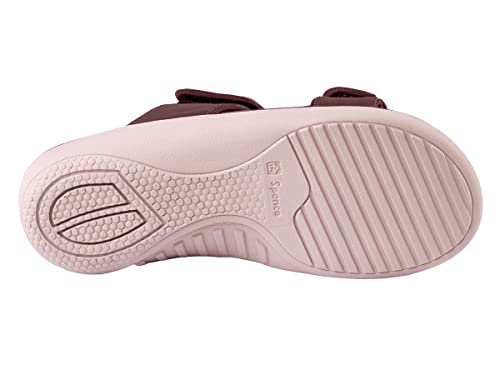 Spenco Kholo Nuevo non-slip outsole enhances grip during daily activities.