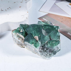 Sportmusies fluorite cluster for meditation supports grounding and mindful practice.
