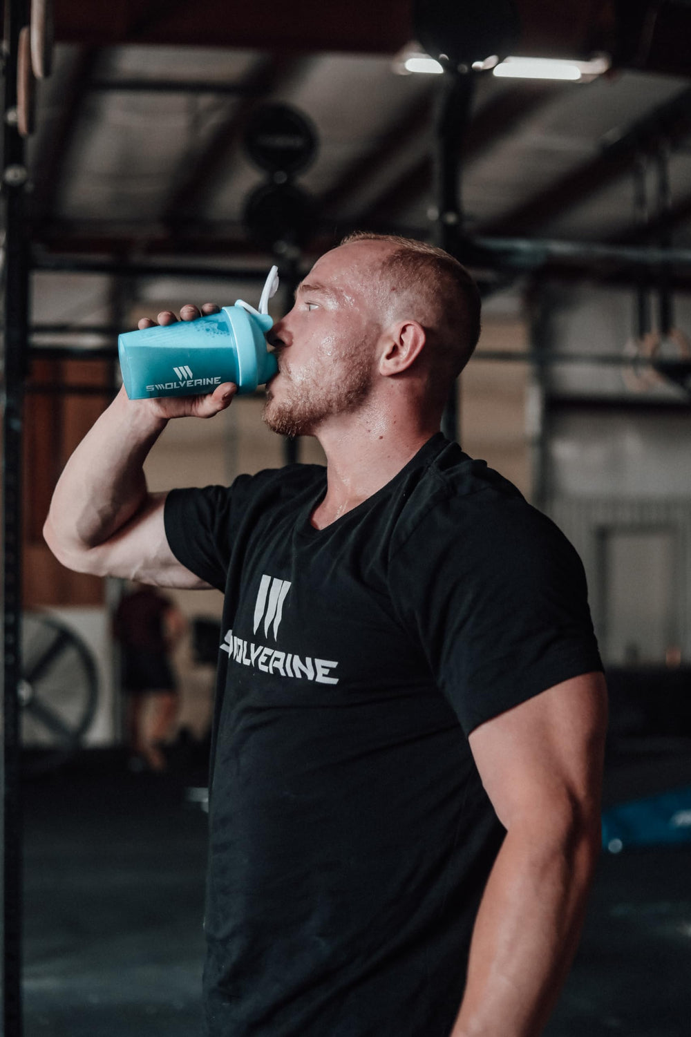 Swolverine Intra electrolytes supporting hydration during training.