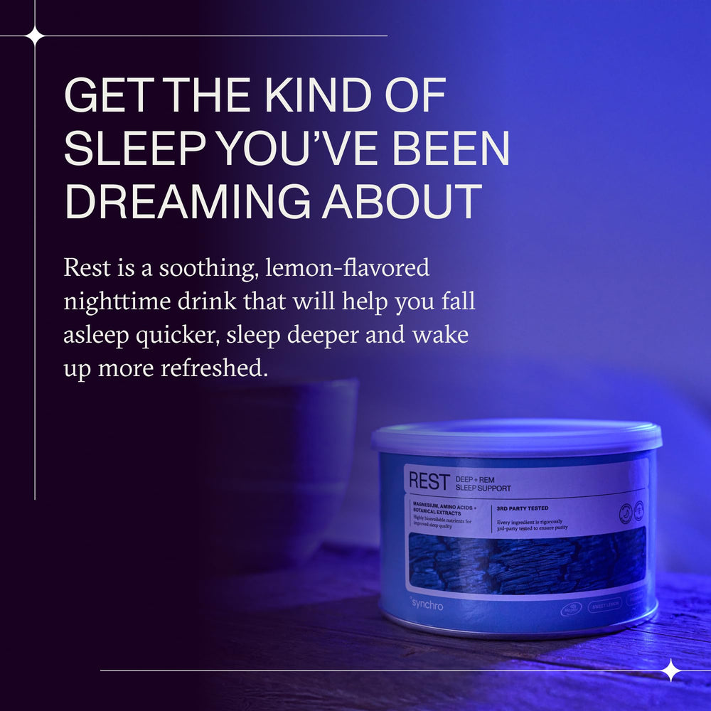 Synchro Rest Sleep scoop measures powder for a smooth bedtime routine.