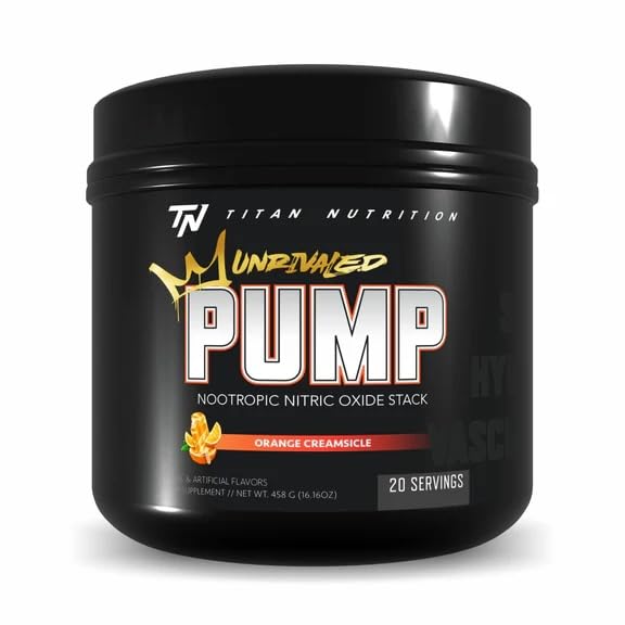 Titan Nutrition Pump Unrivaled bottle pour shows 10 g L-Citrulline for a strong nitric oxide pump.