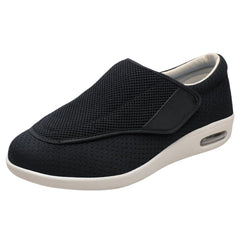 TomnuK wide-width toe-box for extra room and comfort