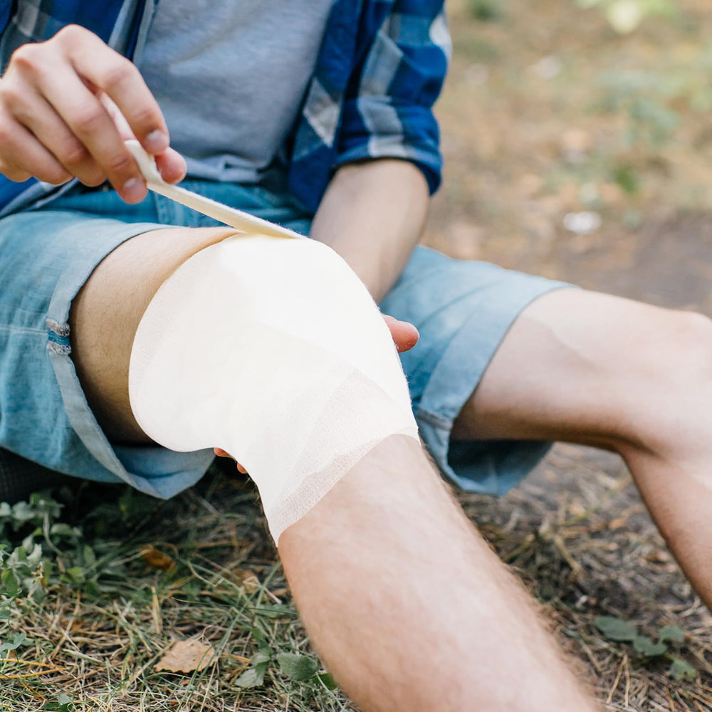 Treela gift-ready bandage set in white, ideal for sports lovers.