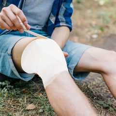 Treela gift-ready bandage set in white, ideal for sports lovers.