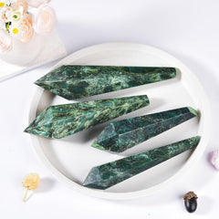 VIZYTOU Emerald Wand energy focus during Reiki or mindfulness sessions