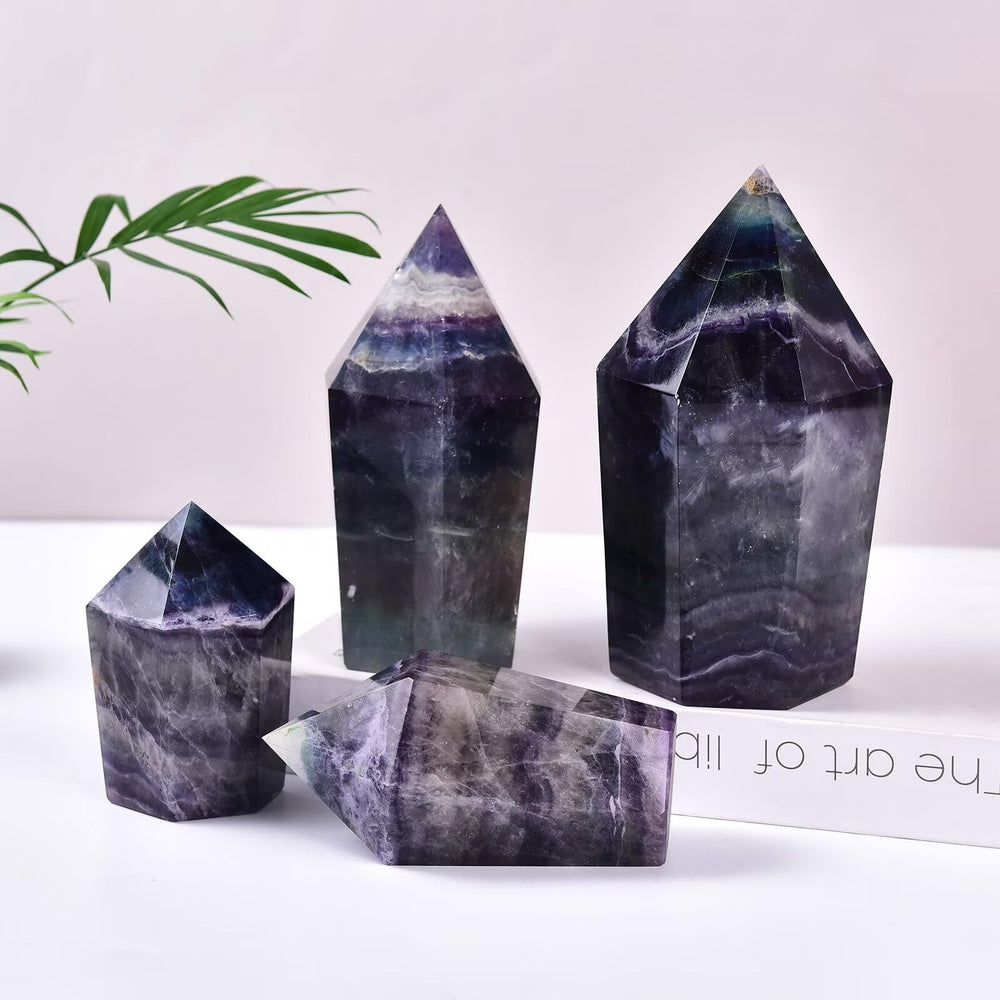 VIZYTOU home office crystal decor for a calming, stylish workspace.