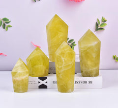 Vizytou meditation space with lemon quartz crystal supports relaxing atmosphere.