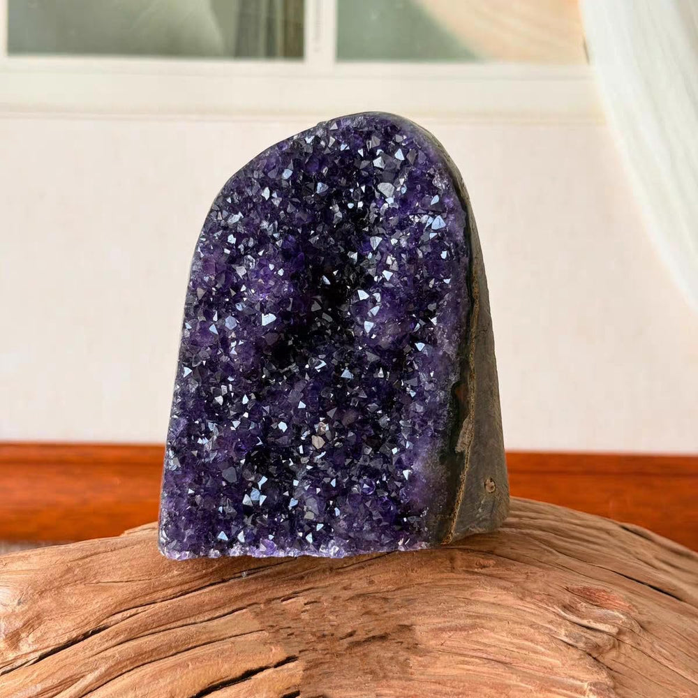 WAFUNNE amethyst geode cluster perfect as a thoughtful crystal gift.