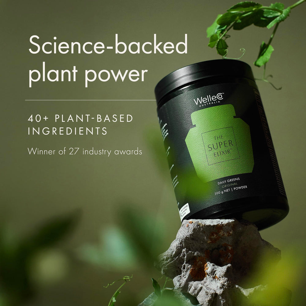 WelleCo glass with a tropical drink illustrates simple daily hydration.
