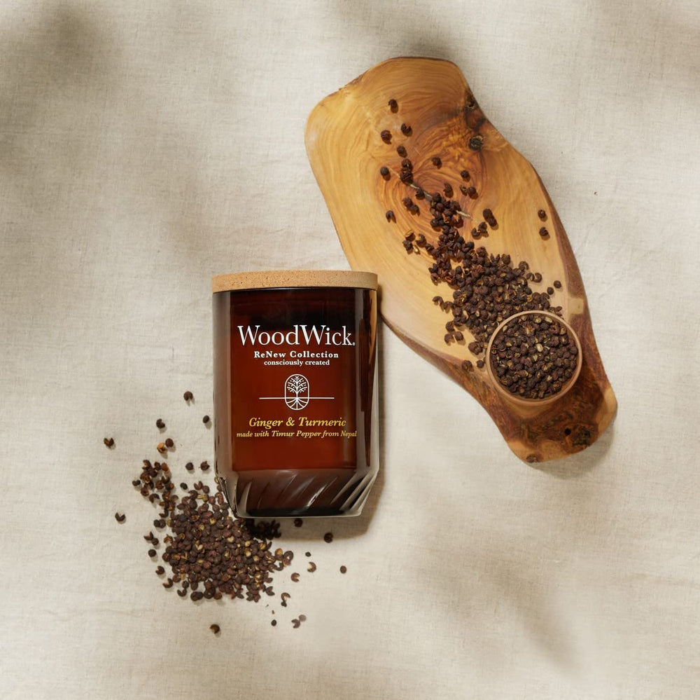 WoodWick cork lid from responsibly sourced trees adds natural charm