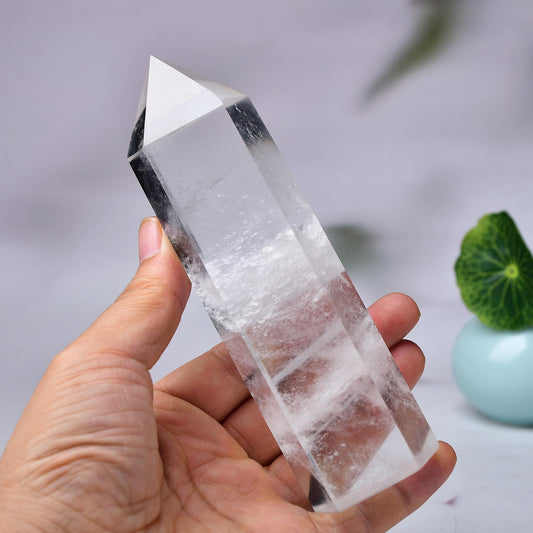 WUYOUSHI large clear quartz tower for meditation and energy balance.