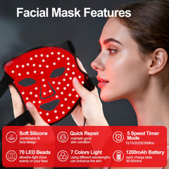 3D fit design adapts to many faces for even light coverage