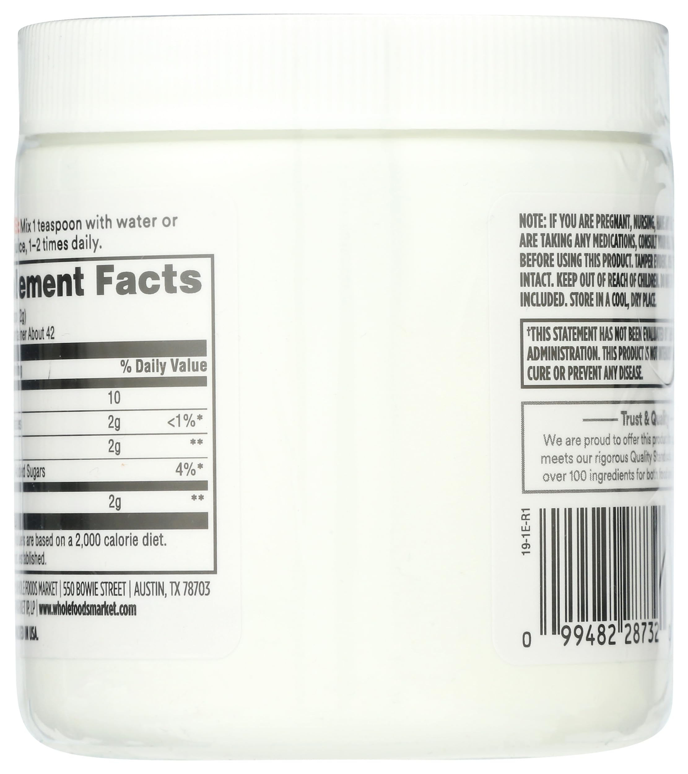 365 D-Mannose powder scoop demonstrating precise serving size for convenient daily routine.