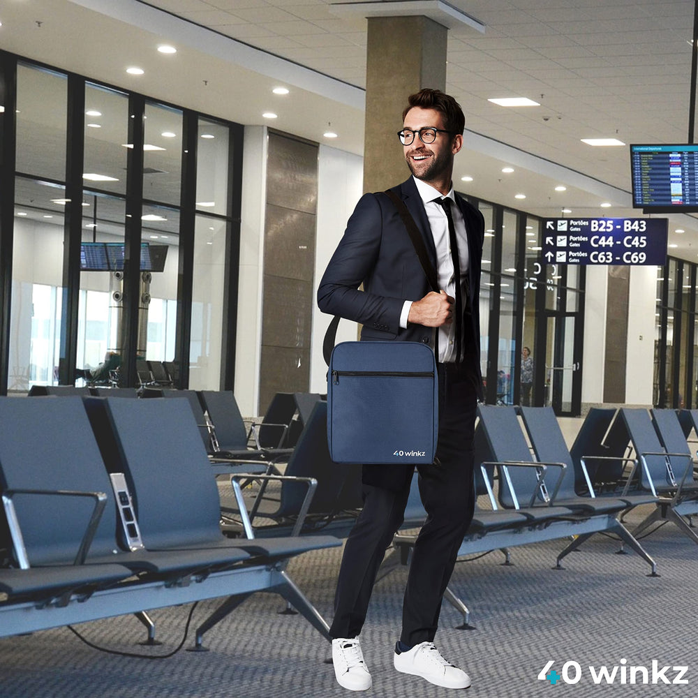 Removable divider inside the 40Winkz CPAP travel bag for flexible setup