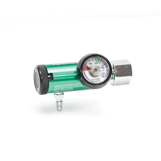 AireMed regulator shows 0–8 LPM with clear gauge for precise monitoring.