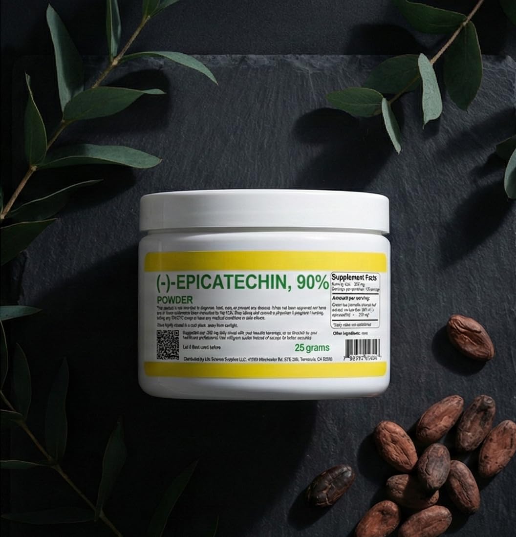 Albochemicals Epicatechin 90% Powder powder pour showing smooth texture for recipes.