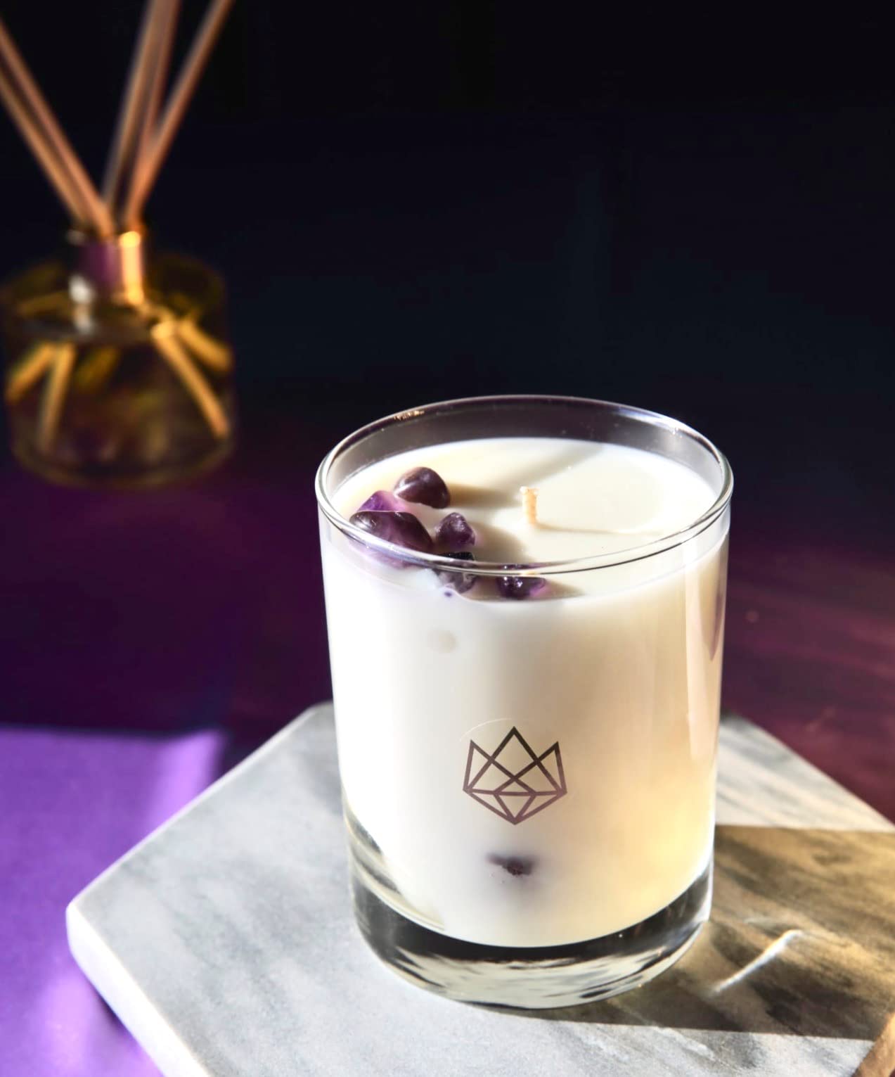 Aluminate Life lavender-bergamot-frankincense scent blend for tranquil evenings