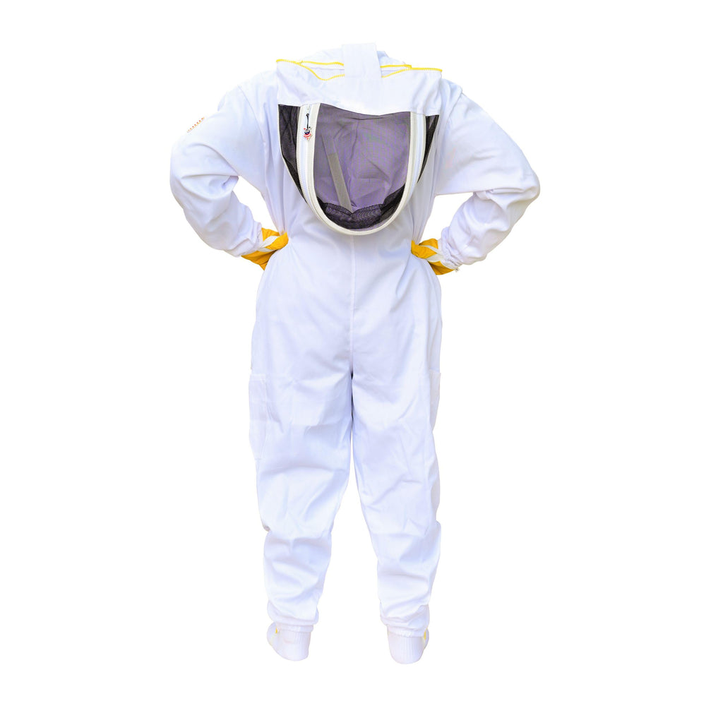 American Bee cotton beekeeping suit includes two glove pairs for readiness.