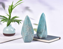 AMOYSTONE compact-desk-space fits small areas without clutter