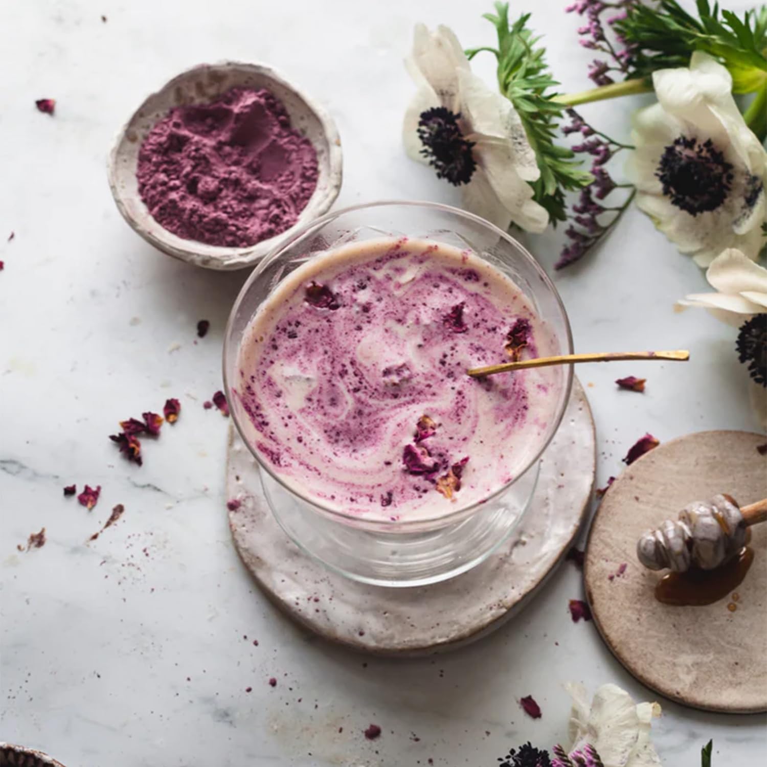 Anima Mundi Mucuna powder in coffee for a smooth mix.