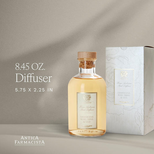 Antica Farmacista reed diffuser close-up shows even diffusion.