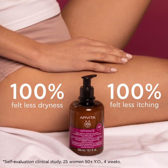 APIVITA Intimate Wash ingredients close-up reveals aloe and propolis for moisturizing care.