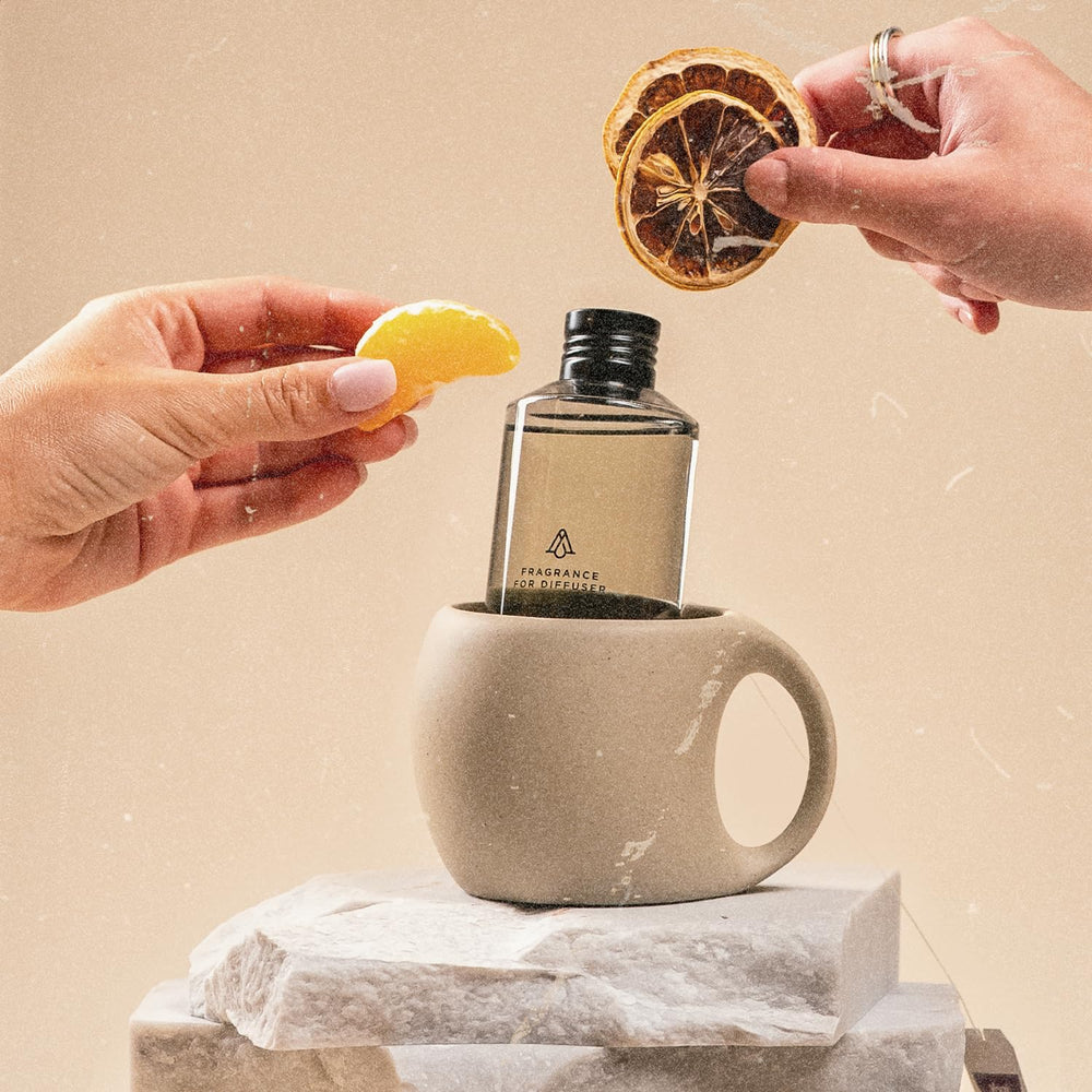 AROMAPLAN White Tea oil pouring hints at extended fragrance life