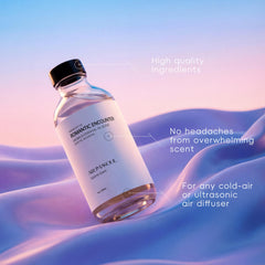 AROMASOUL Romantic Encounter top notes close-up, highlighting pink pepper and kumquat.