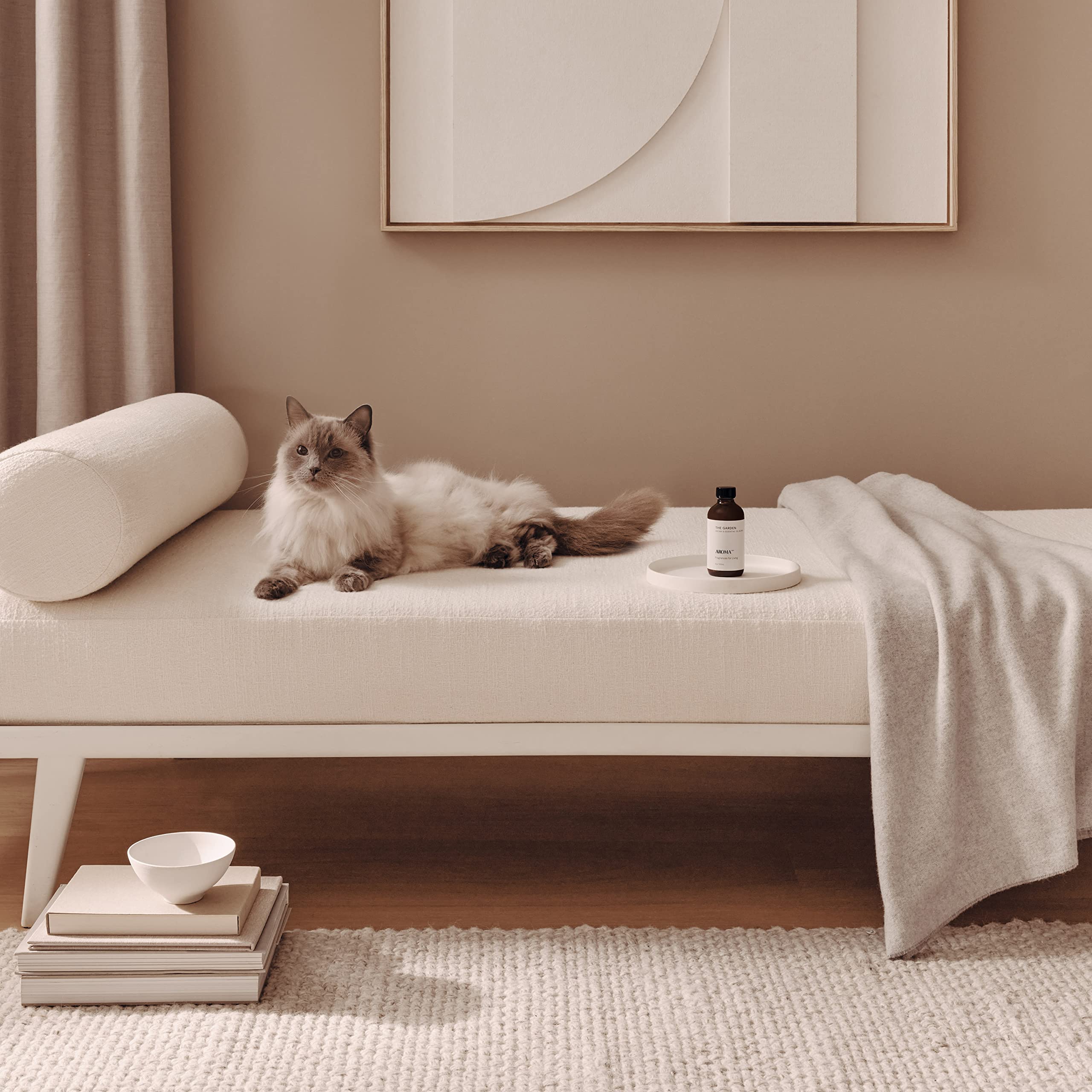 Aromatech The Garden diffuser room setup with aroma oil