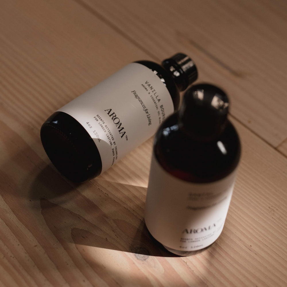 AromaTech Vanilla Bourbon amber-toned scene, warm and inviting.
