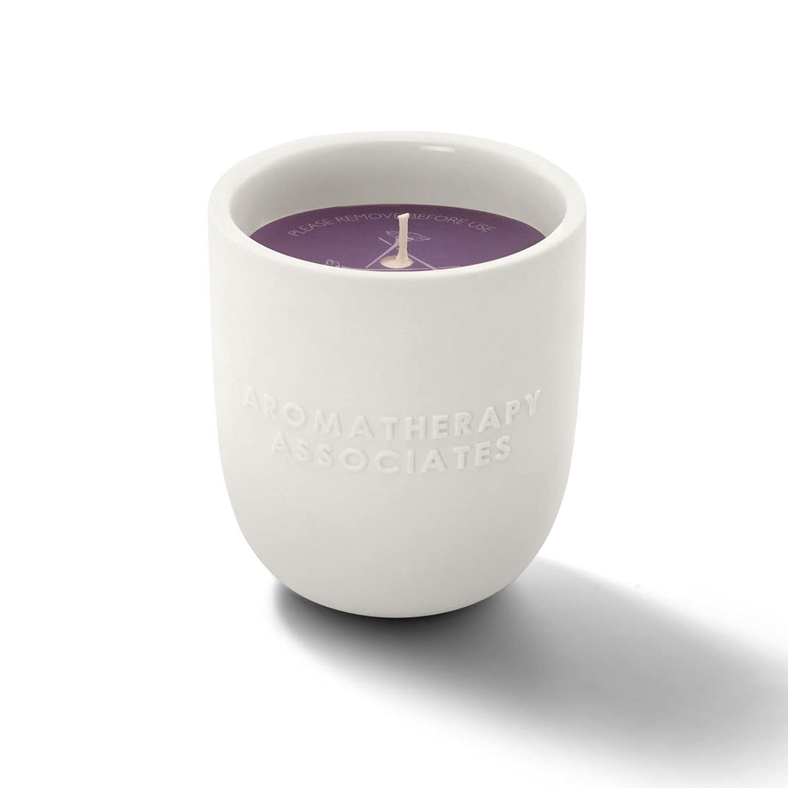 De-Stress candle with frankincense oils to support a focused mood.