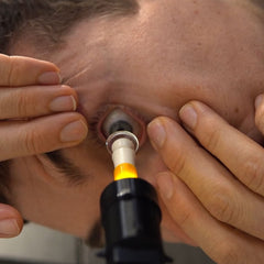 Augmented Vision Labs S5 Mini training session demonstrates precise scleral lens insertion.