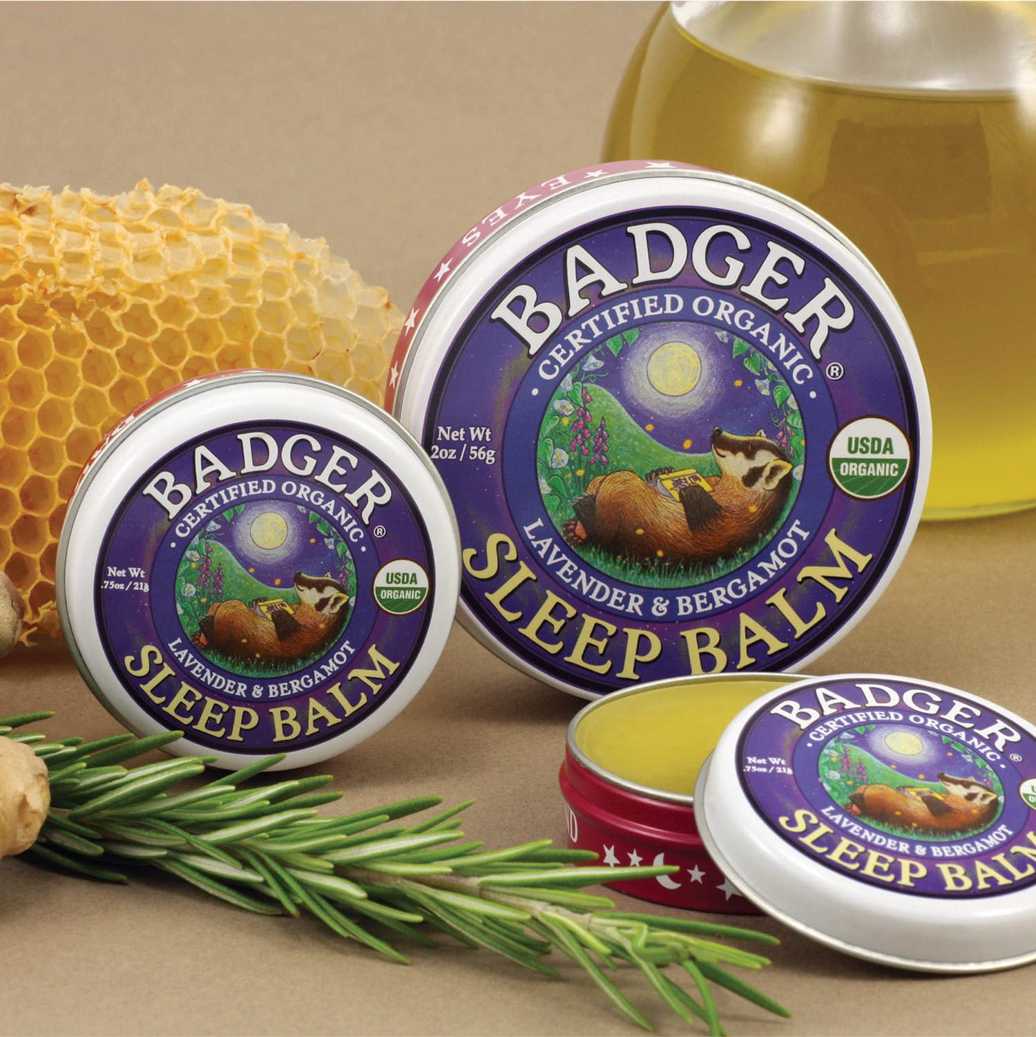 Chest application to enjoy the woodland-inspired scent and soothing ritual.