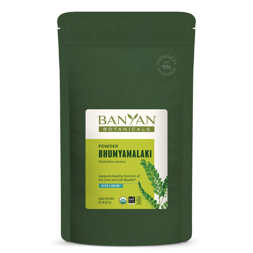 Banyan Botanicals Bhumyamalaki powder in a jar for daily cleansing routines.